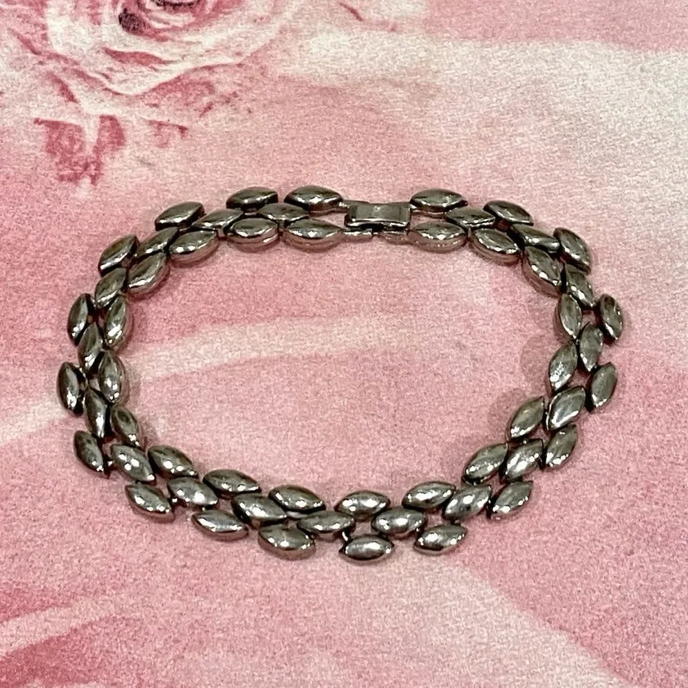 VINTAGE Silver Band Smooth Beadlike Chain Bracelet Layer 😍